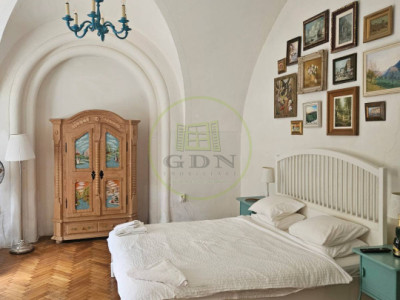 🏡 Apartament boem de închiriat în Centrul Istoric al Sibiului – Strada Faurului