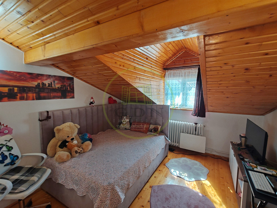 Apartament spațios de vânzare, în imediata apropiere a Parcului Sub Arini 