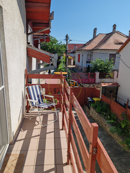 Apartament spațios de vânzare, în imediata apropiere a Parcului Sub Arini 