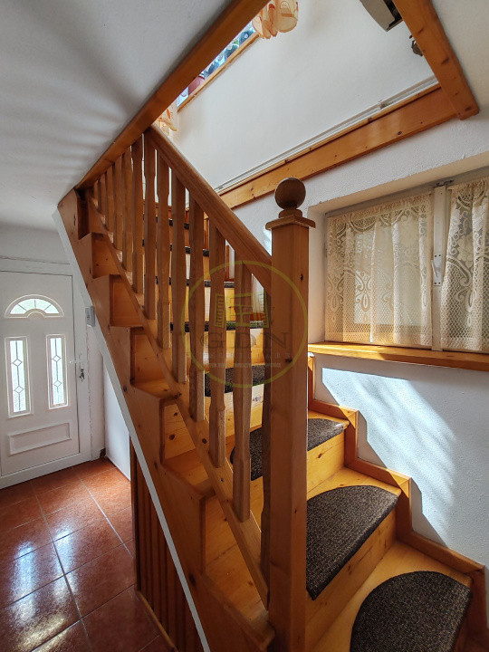 Apartament spațios de vânzare, în imediata apropiere a Parcului Sub Arini 