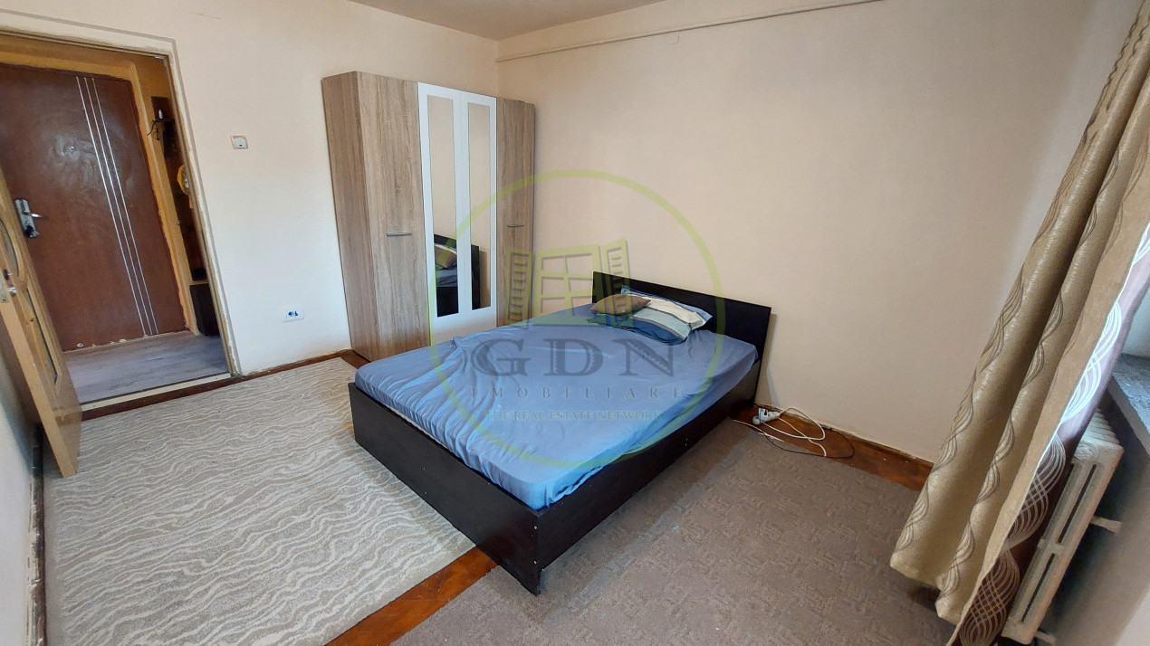 Apartament 3 camere, decomandat, Valea Rosie zona Spitalul Militar