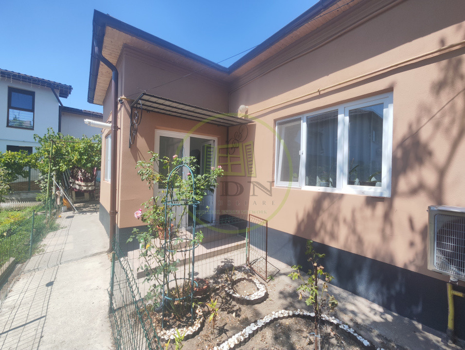 Casa 3 camere, teren 226 mp, Craiova, zona centrala.