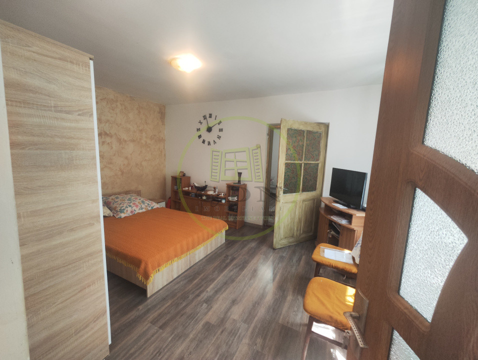 Casa 3 camere, teren 226 mp, Craiova, zona centrala.