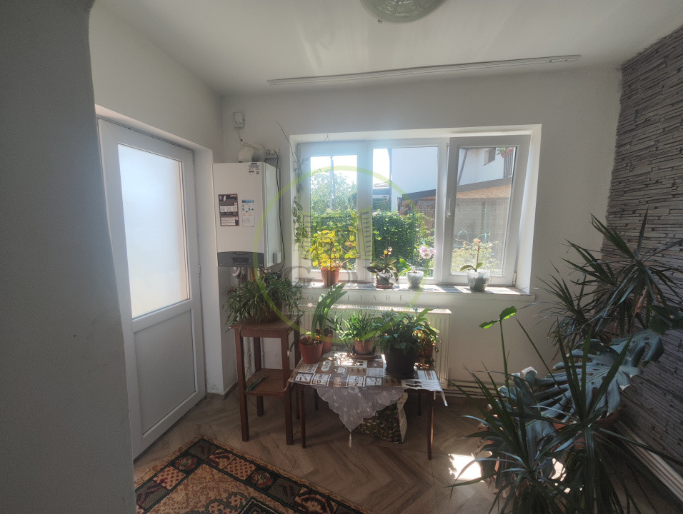 Casa 3 camere, teren 226 mp, Craiova, zona centrala.