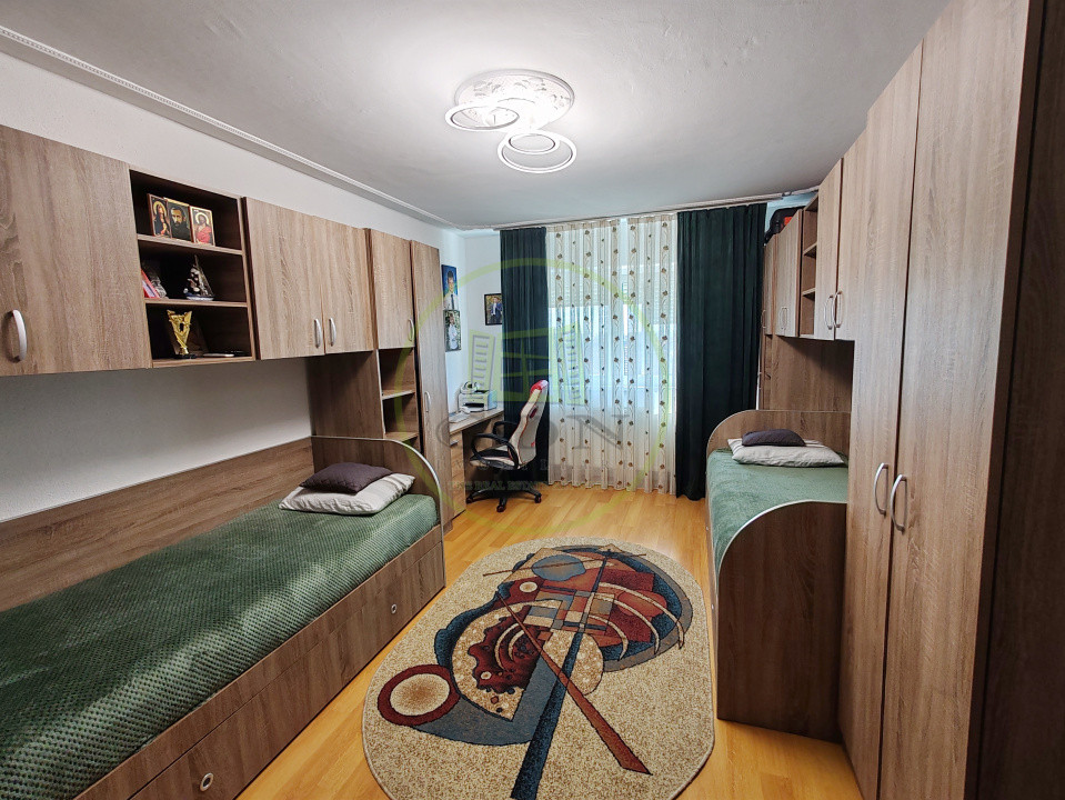 Apartament cu 2 camere decomandate, 52 mp utili, vedere panoramică – V. Aaron