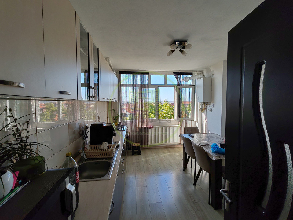 Apartament cu 2 camere decomandate, 52 mp utili, vedere panoramică – V. Aaron