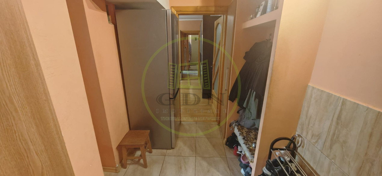 Apartament 2 camere, 51 mp, Craiovita Noua, zona Niela