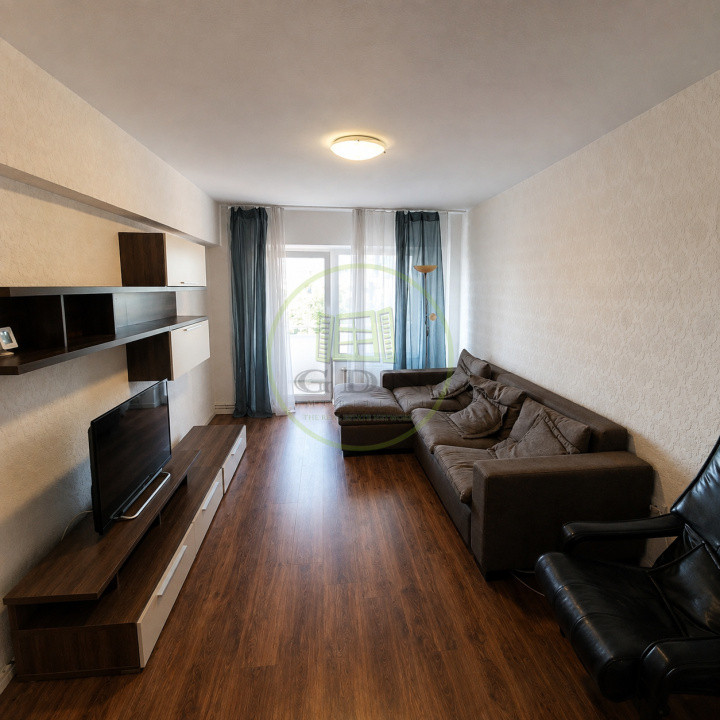 Închiriez apartament 3 camere  Centru Civic Brașov Pet friendly