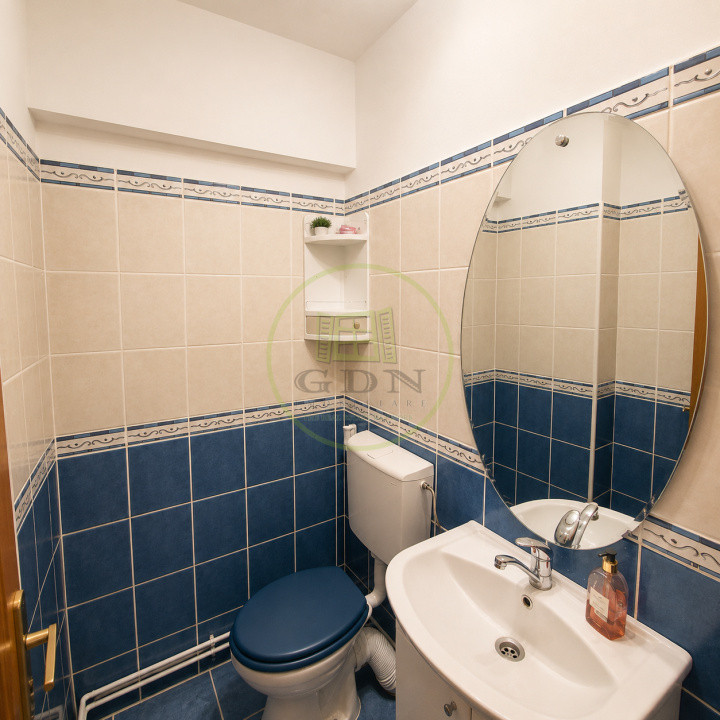 Închiriez apartament 3 camere  Centru Civic Brașov Pet friendly