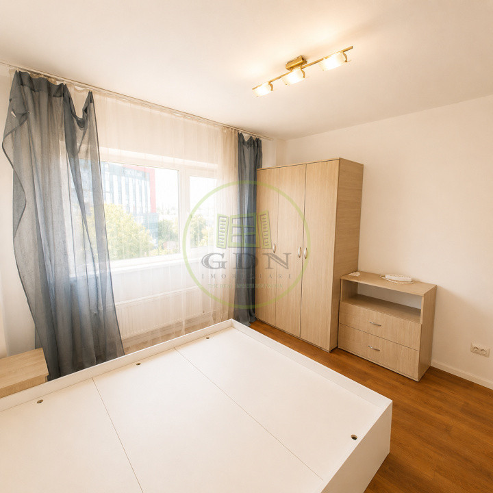 Închiriez apartament 3 camere  Centru Civic Brașov Pet friendly