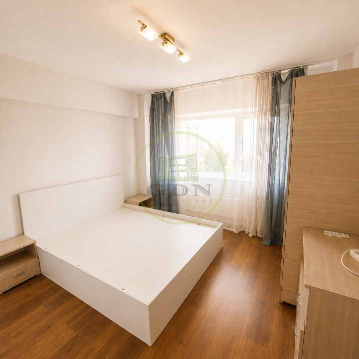 Închiriez apartament 3 camere  Centru Civic Brașov Pet friendly