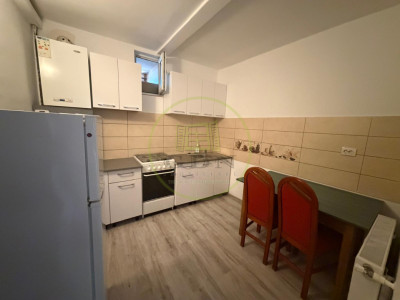 Apartament 2 Camere | Semidecomandat | Centrul Istoric | Curte Privată | Parcare