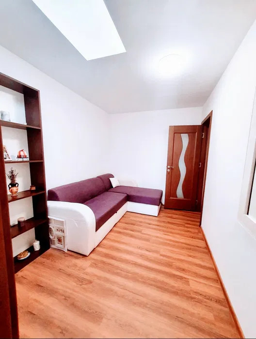 Apartament modern la mansardă 3 camere central 42 mp