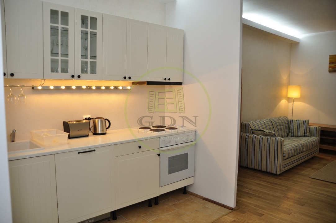 Apartament cu istorie și personalitate, 2 camere, Centrul Istoric Sibiu