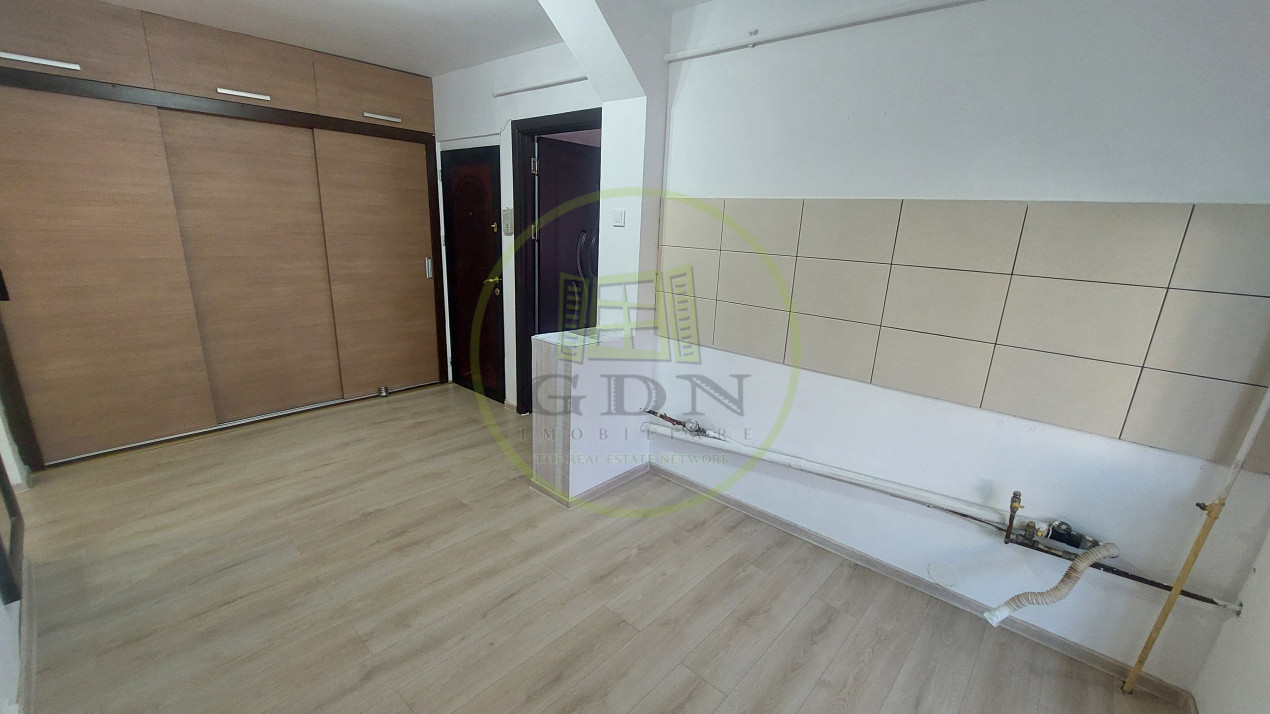 Apartament doua camere decomandat, etajul 1, Cartier 1 Mai zona Autogara