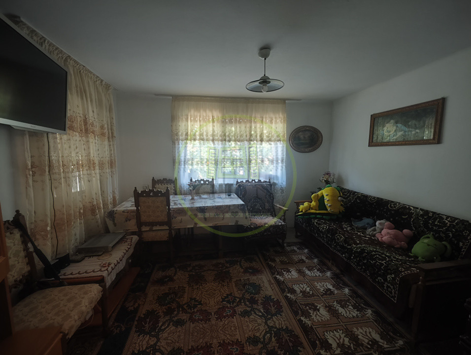 Casa 4 camere, teren 250 mp, localitatea Podari, zona Profi Loco.