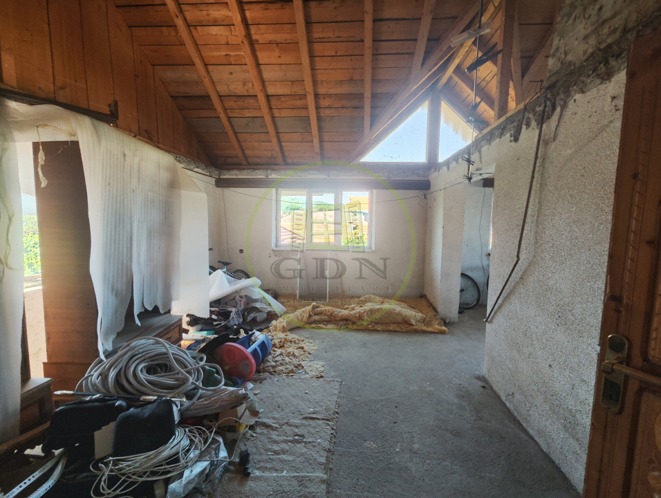 Casa 4 camere, teren 250 mp, localitatea Podari, zona Profi Loco.