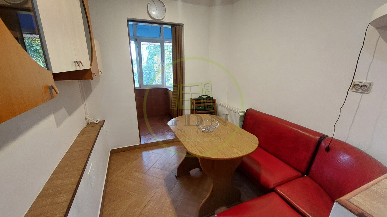Apartament 3 camere decomandat, etajul 2, Cartier Lapus zona Popeci