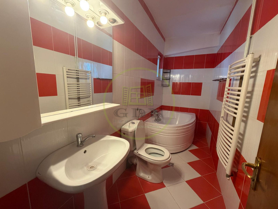 Apartament 4 Camere | 160 mp | 3 Dormitoare cu Băi Proprii | Centru Istoric |