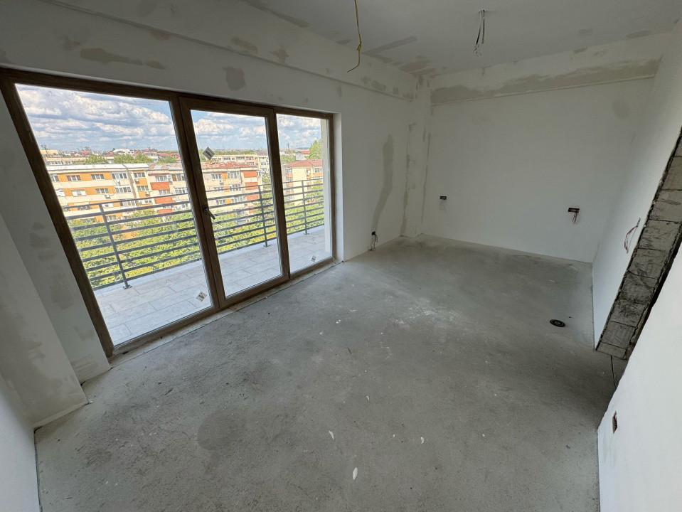 Apartament 3 camere, decomandat, 108.6mp, cartier Brazda, zona Consul