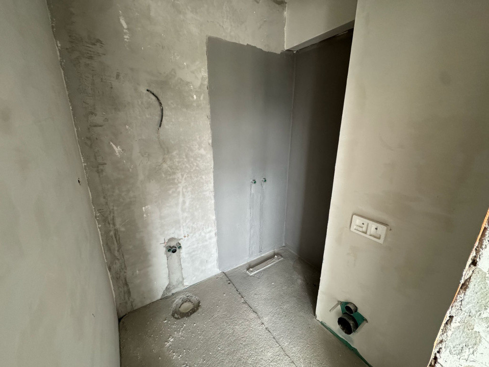 Apartament 3 camere, decomandat, 108.6mp, cartier Brazda, zona Consul