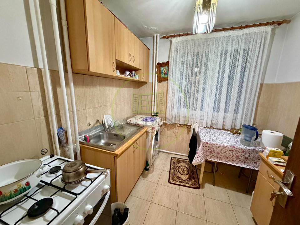 Apartament 3 camere, 60.82 mp, Calea Severinului, zona Casa Stiintei