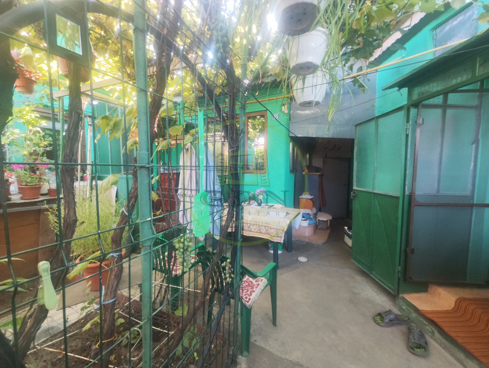Casa 3 camere, teren 152 mp, Craiova, cartier Brestei.