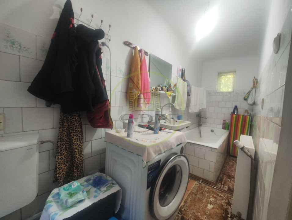 Casa 3 camere, teren 152 mp, Craiova, cartier Brestei.