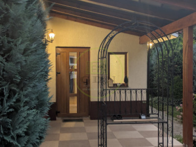 CASĂ INDIVIDUALĂ, 5 CAMERE, DOUĂ ZONE DE LOCUIT ȘI GRĂDINĂ | PIAȚA CLUJ