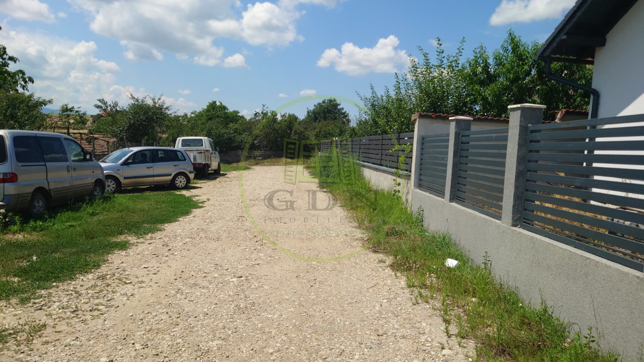  Casă individuală, 500 mp teren, 99,5 mp utili, 3 dormitoare, 2 băi, Șura Mică!