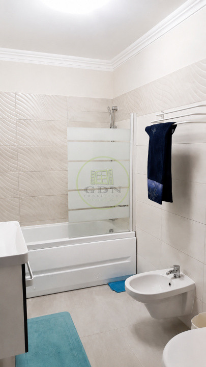 Inchiriere apartament 3 camere cu grădină Tractor Brașov