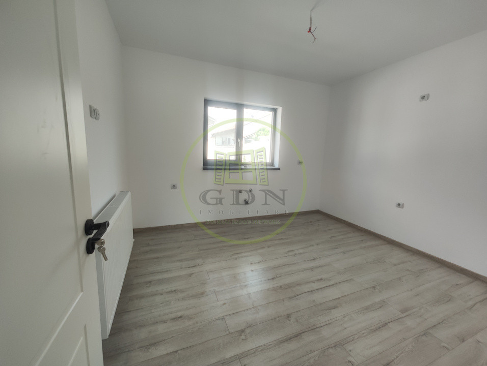 Casa 3 camere, teren 242 mp, localitatea Preajba, zona Selgros.