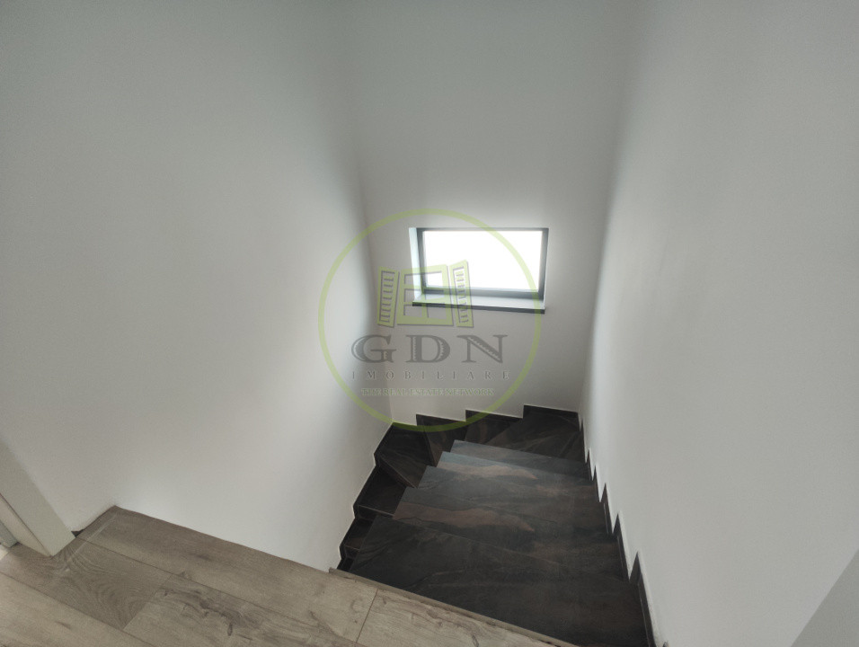 Casa 4 camere, teren 242 mp, localitatea Preajba, zona Selgros.