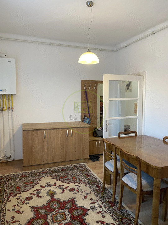 Garsonieră decomandată – Zona Centrală, utilată complet, taxe mici