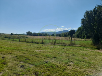 Vanzare teren intravilan apropiere de zona turistica  Sebes  Judetul brasov