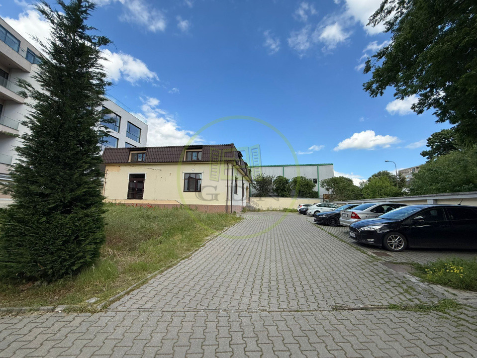Casa, D+P+M, 435,16 mp, Centru, Zona KM 0