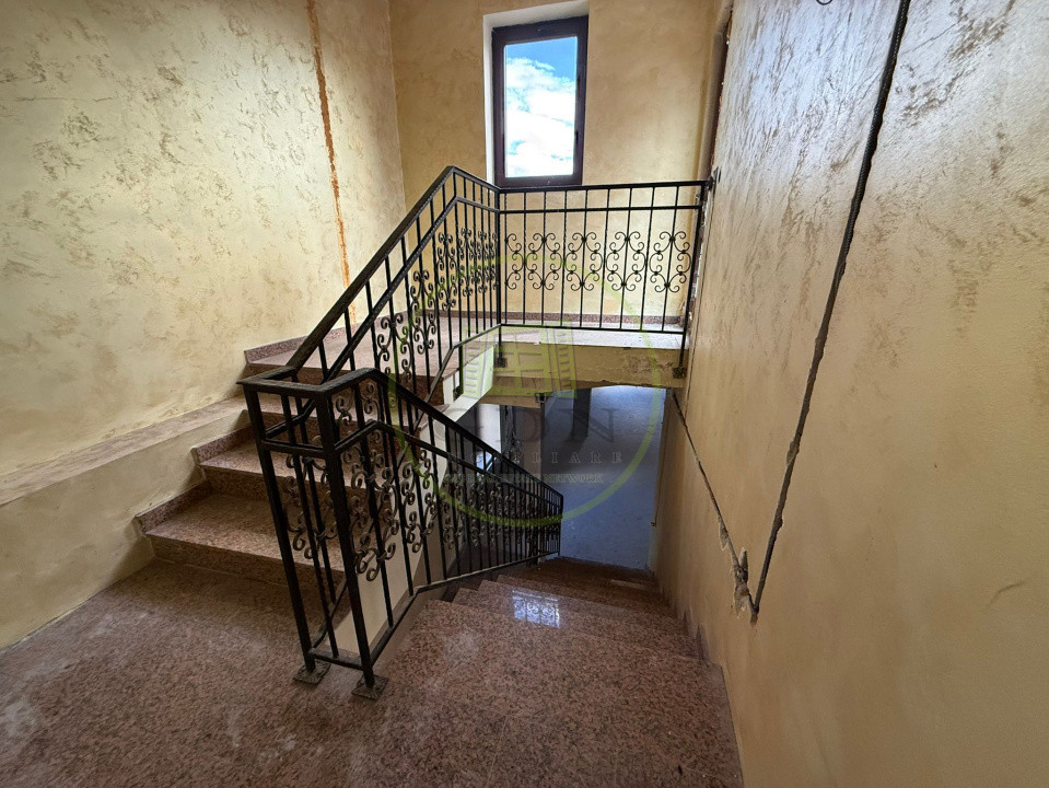 Casa, D+P+M, 435,16 mp, Centru, Zona KM 0