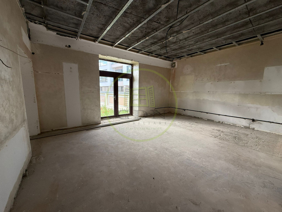 Casa, D+P+M, 435,16 mp, Centru, Zona KM 0