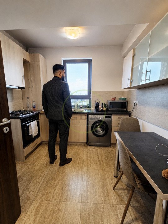 Inchiriez apartament 2 camere de 64mp, bloc Nou, situat pe Colina Universității