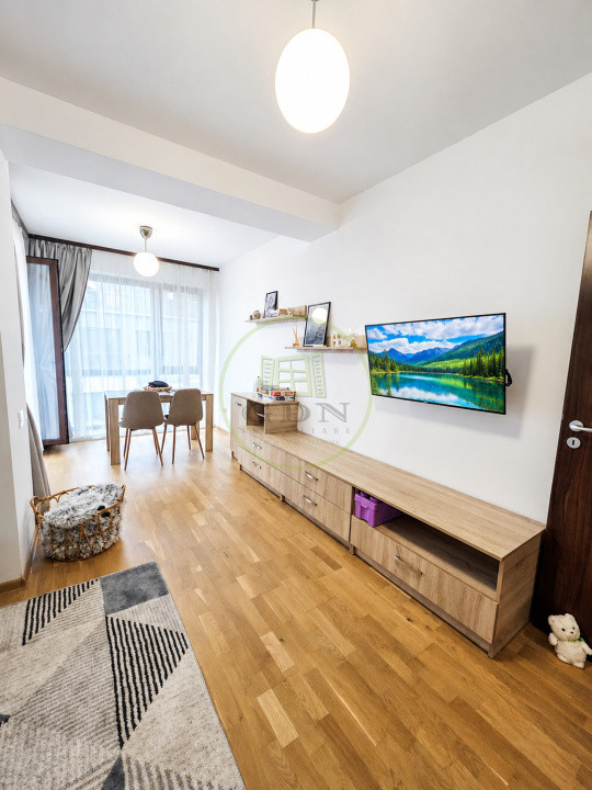 Inchiriez apartament 2 camere de 64mp, bloc Nou, situat pe Colina Universității