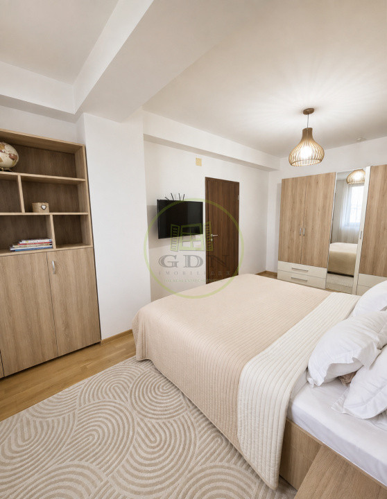 Inchiriez apartament 2 camere de 64mp, bloc Nou, situat pe Colina Universității