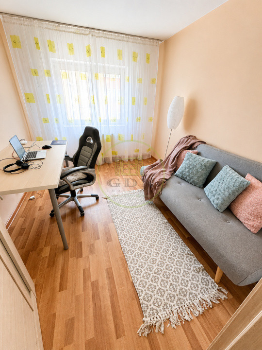 ÎNCHIRIERE APARTAMENT 3 camere pet friendly Astra Brașov cu loc de parcare