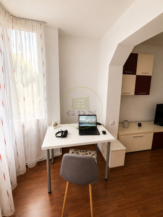 ÎNCHIRIERE APARTAMENT 3 camere pet friendly Astra Brașov cu loc de parcare