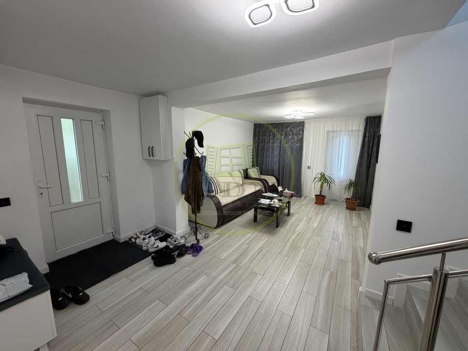 Casa P+M, 125mp utili, 438mp teren, cartier Romanesti