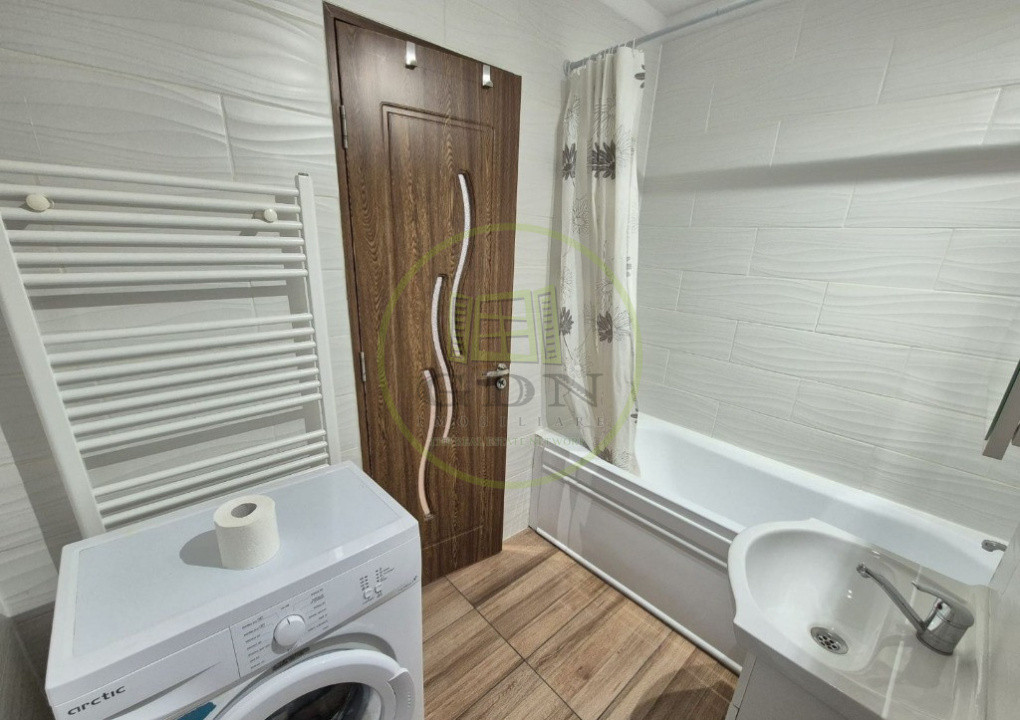  Apartament 2 camere de închiriat – Centrul Civic