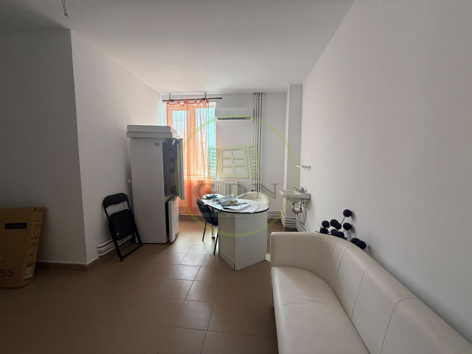 Spatiu comercial, 683,11 mp, Centru, Zona Jandarmeria 