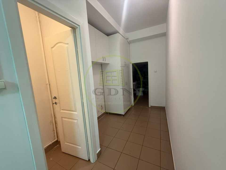 Spatiu comercial, 683,11 mp, Centru, Zona Jandarmeria 