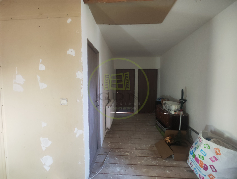 Casa 5 camere, teren 293 mp, Simnicu de Jos, zona La doi Pasi