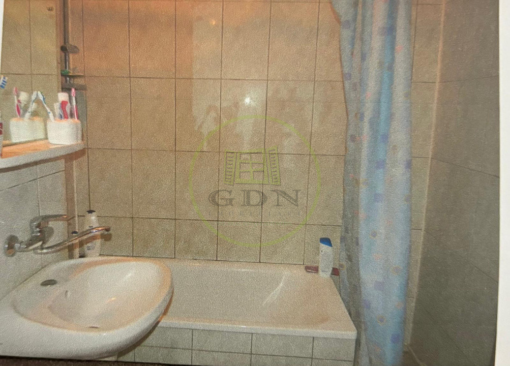 Apartament 3 camere de renovat – Calea București, Astra | 72,65 mp | Etaj 2/8 | 
