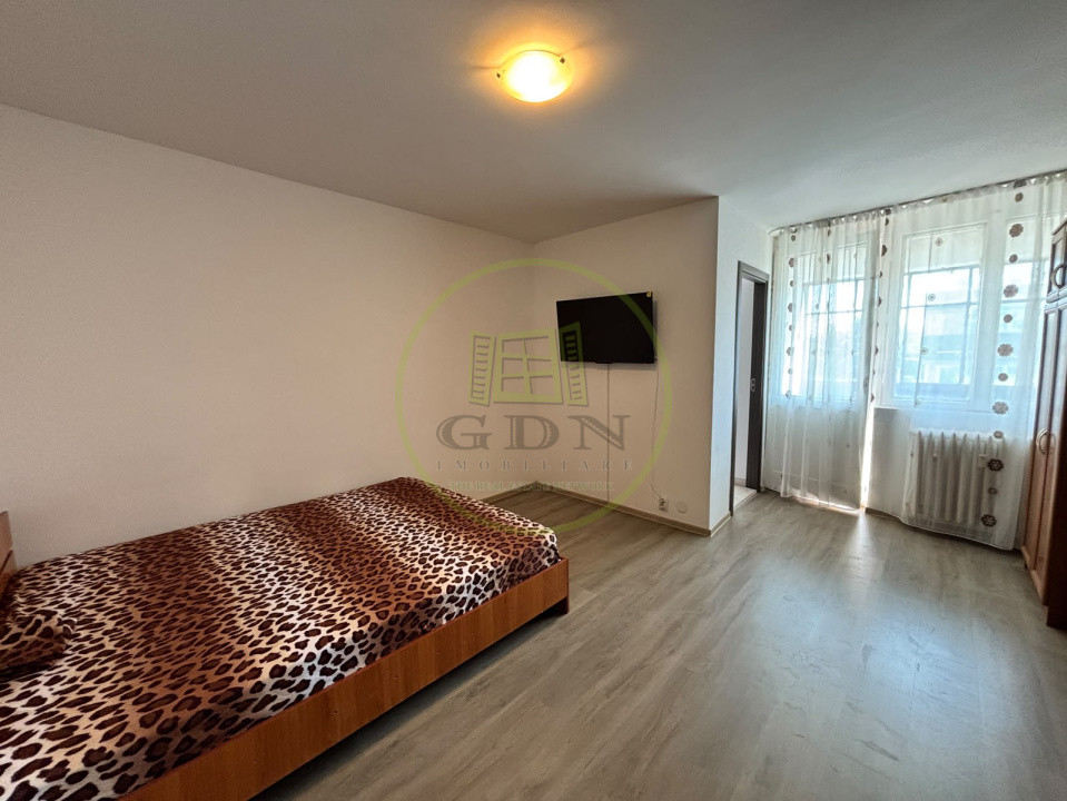 Garsoniera semidecomandata, 33 mp, cartier Lapus Arges, zona Mihai Eminescu